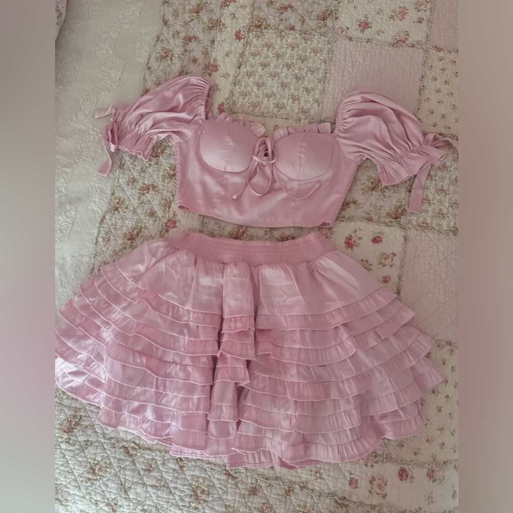 Misscandyholic crop top and skirt set (WORN ONCE)🌸
